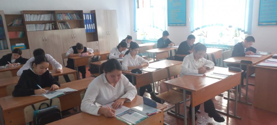 "Нәтижеге бағытталған әдістемелік көмек" атты айлық жоспарына сәйкес  ББЖМ дайындық жұмысы жүргізілді.  Аудандық 5+ кітапша арқылы 4,9 сынып оқушылары тест тапсырды.