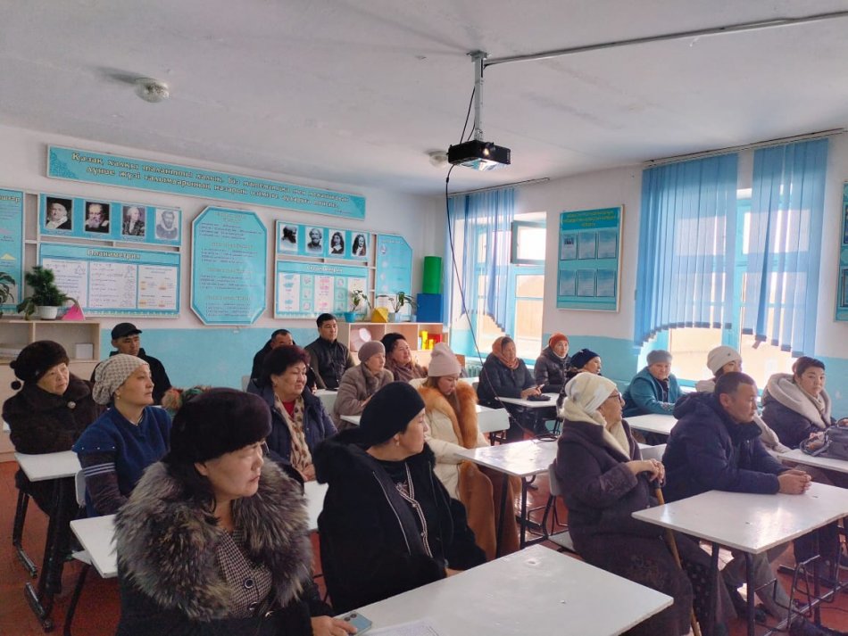 № 4 Тілеміс батыр жалпы орта білім беретін мектебінде 29 ақпан күні жемқорлық тәуекелдерін болдырмау мақсатында ата-аналармен түсіндіру жұмыстары жүргізілді