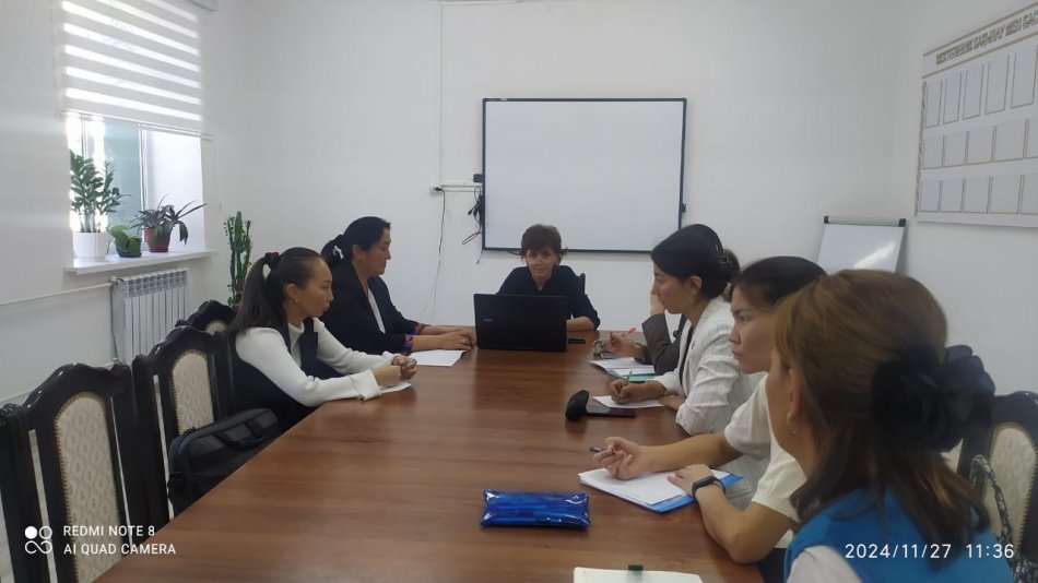 #4 Тілеміс батыр жалпы орта білім беретін мектебінде директордың ғылыми-әдістемелік орынбасары Ф.Құлданова мен жас мамандар мектебінің жетекшісі Ж.Талдыбаева 27 қараша күні әдістемелік көмек көрсетті.