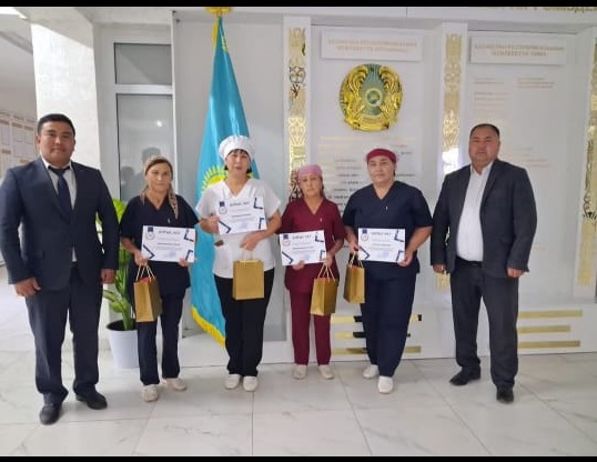 Аспазшыларды мектеп директоры құттықтады!